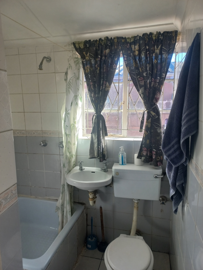 4 Bedroom Property for Sale in Nooitgedacht Western Cape